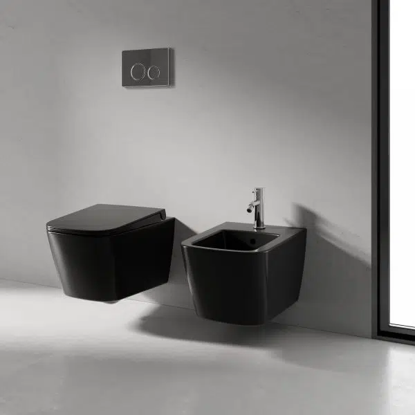 Mia-black-2